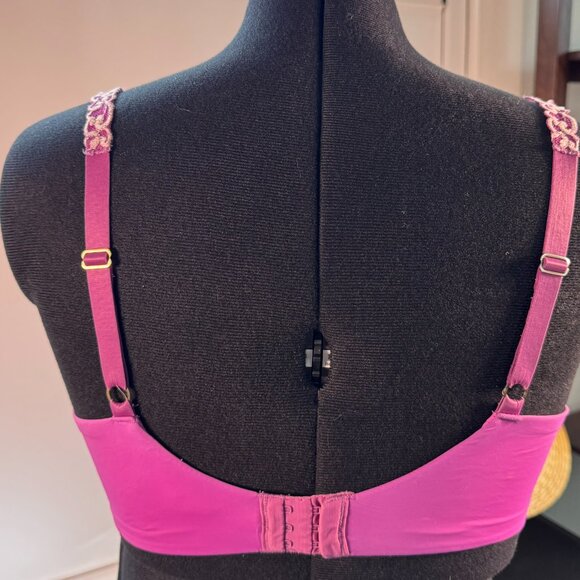 Natori 38DD White/Purple Bra with Lace Straps, Underwire Support Comfortable Fit - Picture 2 of 3